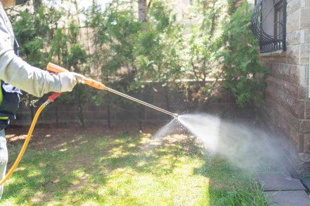 Best Commercial Pest Control Services  in West Liberty, KY